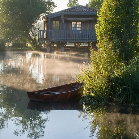 Les Sources De Caudalie Hotell 5*