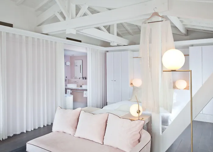 Hotel Les Sources De Caudalie 5*